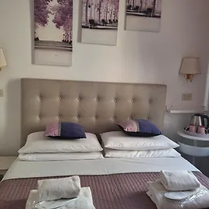 Castelfidardo 2*, Рим Италия